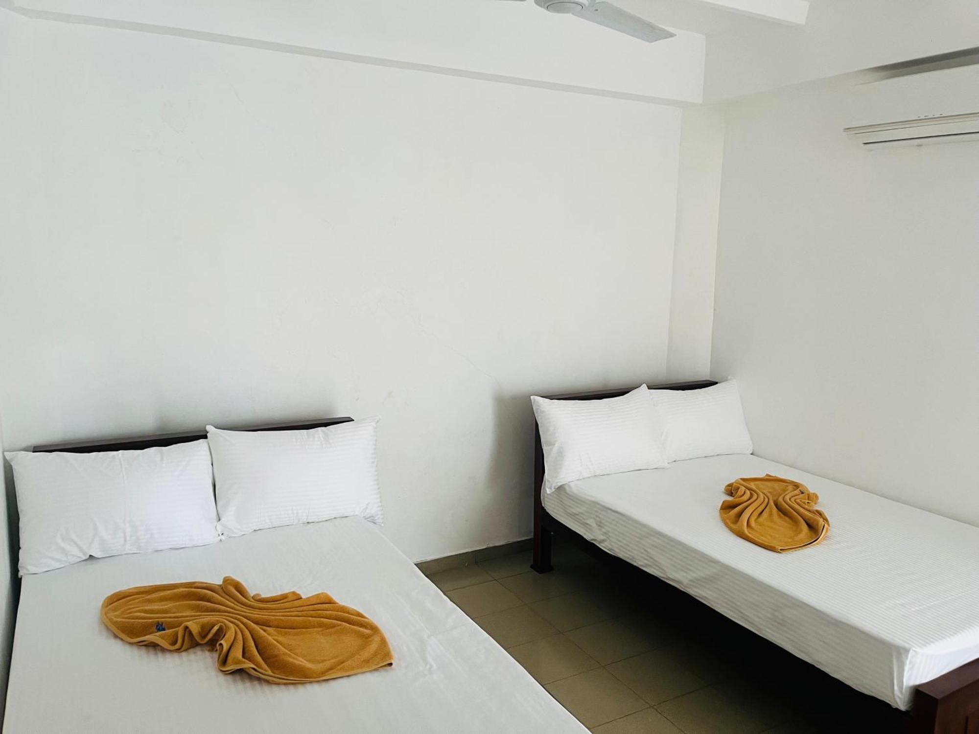 Crystal Wave Holiday Resort Polhena Ματάρα Εξωτερικό φωτογραφία