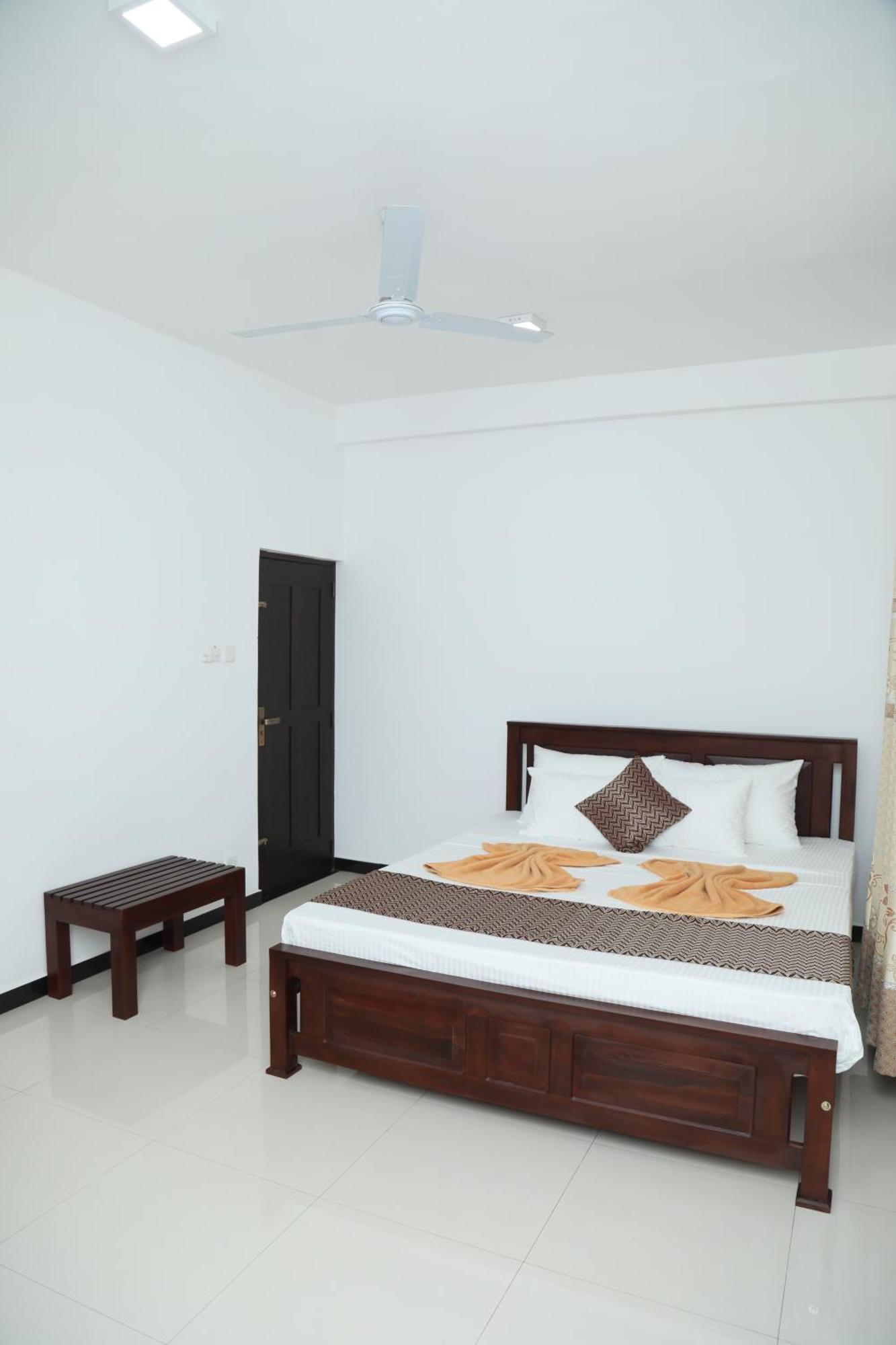 Crystal Wave Holiday Resort Polhena Ματάρα Εξωτερικό φωτογραφία