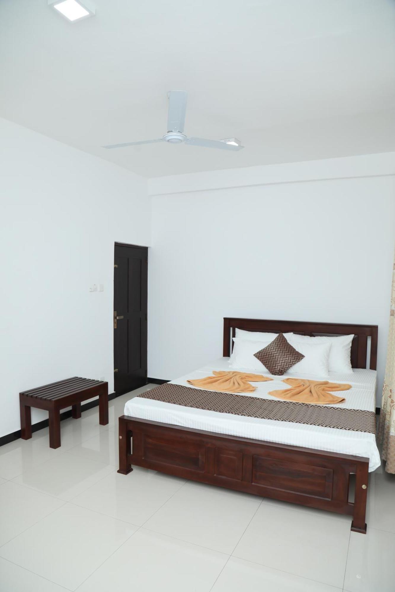 Crystal Wave Holiday Resort Polhena Ματάρα Εξωτερικό φωτογραφία