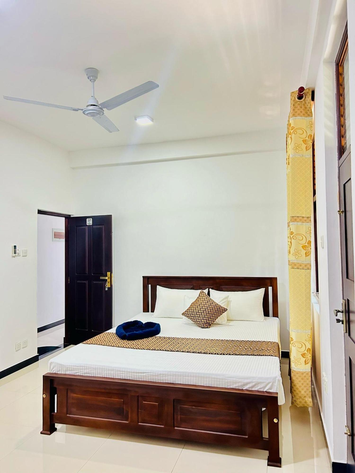 Crystal Wave Holiday Resort Polhena Ματάρα Εξωτερικό φωτογραφία